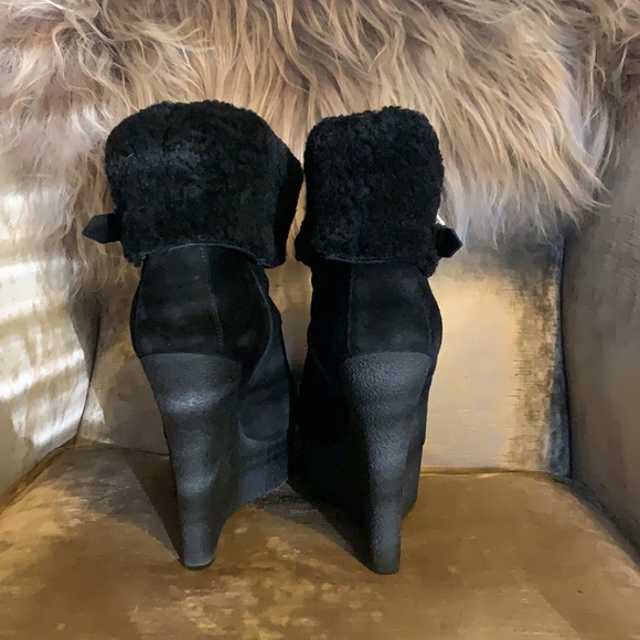 Authentic Burberry wedge boots - Picture 5 of 10